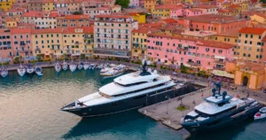 Exploring Italy onboard Motor Yacht Loon
