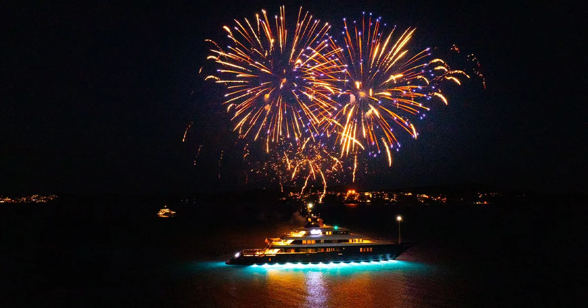 Luxury Celebrations aboard charter yacht Loon